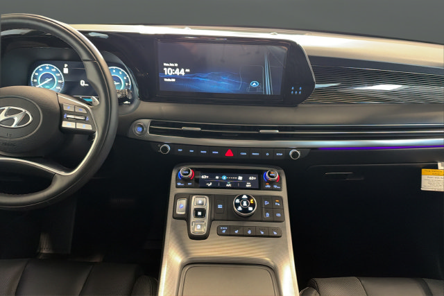 Used 2025 Hyundai Palisade Calligraphy AWD/4WD image 13