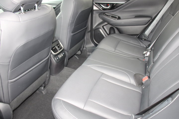 Used 2020 Subaru Outback Limited w/ Popular Package #2 image 14