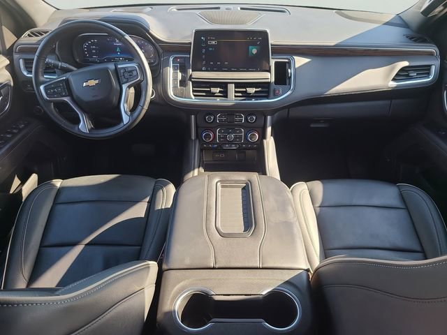 Used 2024 Chevrolet Suburban Premier image 18