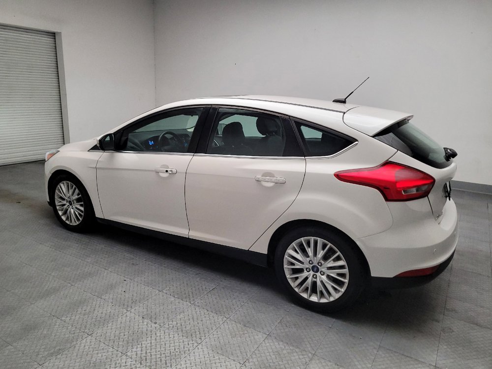 Used 2018 Ford Focus Titanium w/ Titanium Technology Package FWD image 3