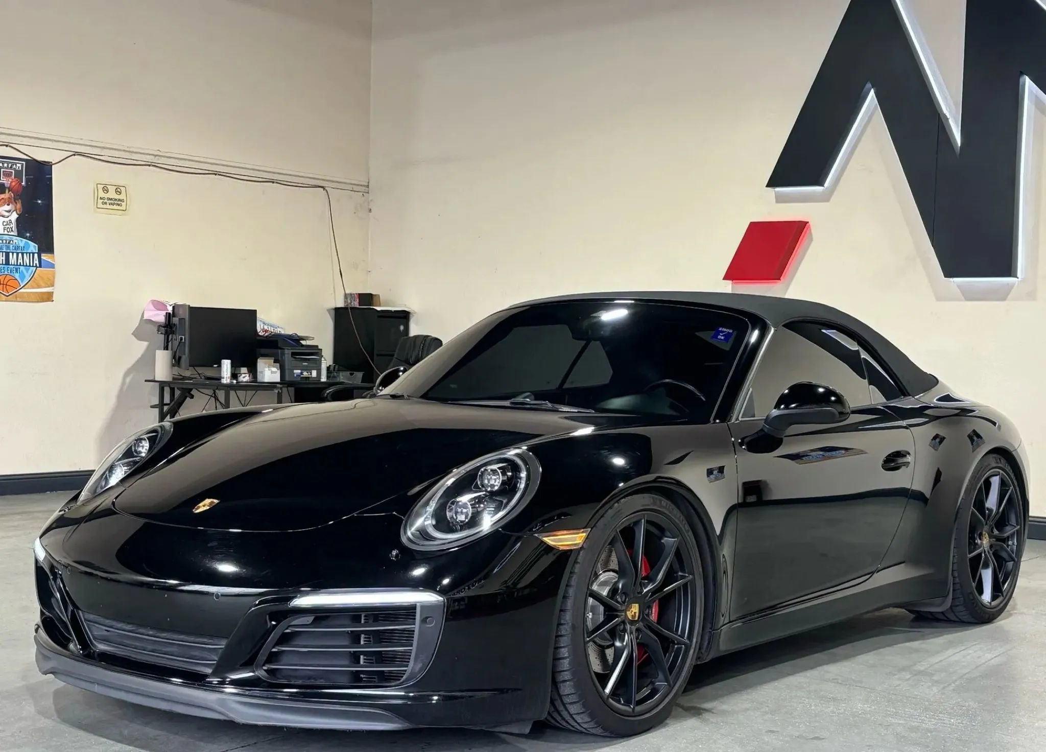 Used 2017 Porsche 911 Carrera S image 1