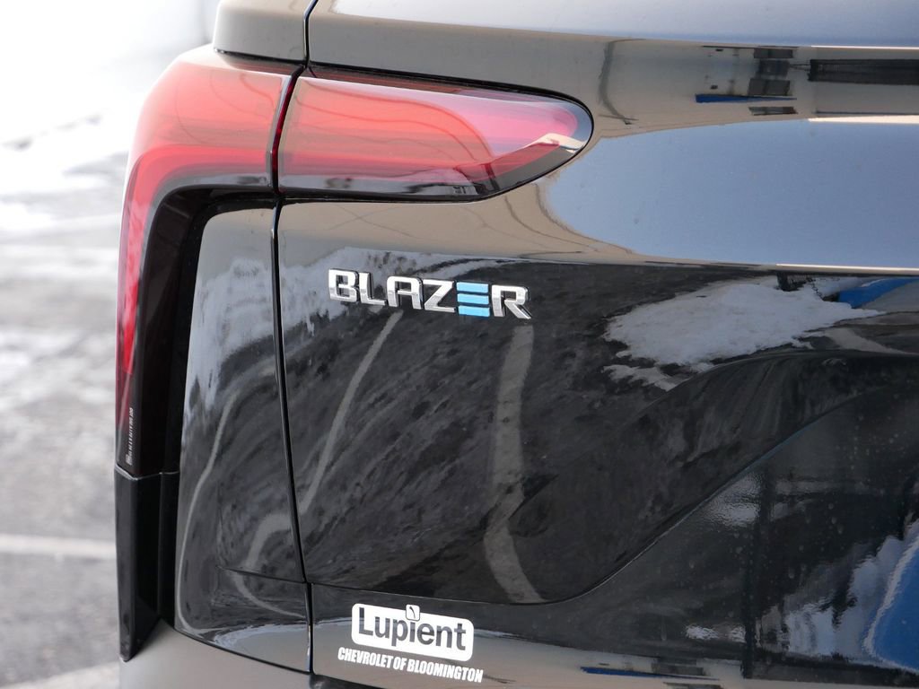 New 2025 Chevrolet Blazer EV LT image 5