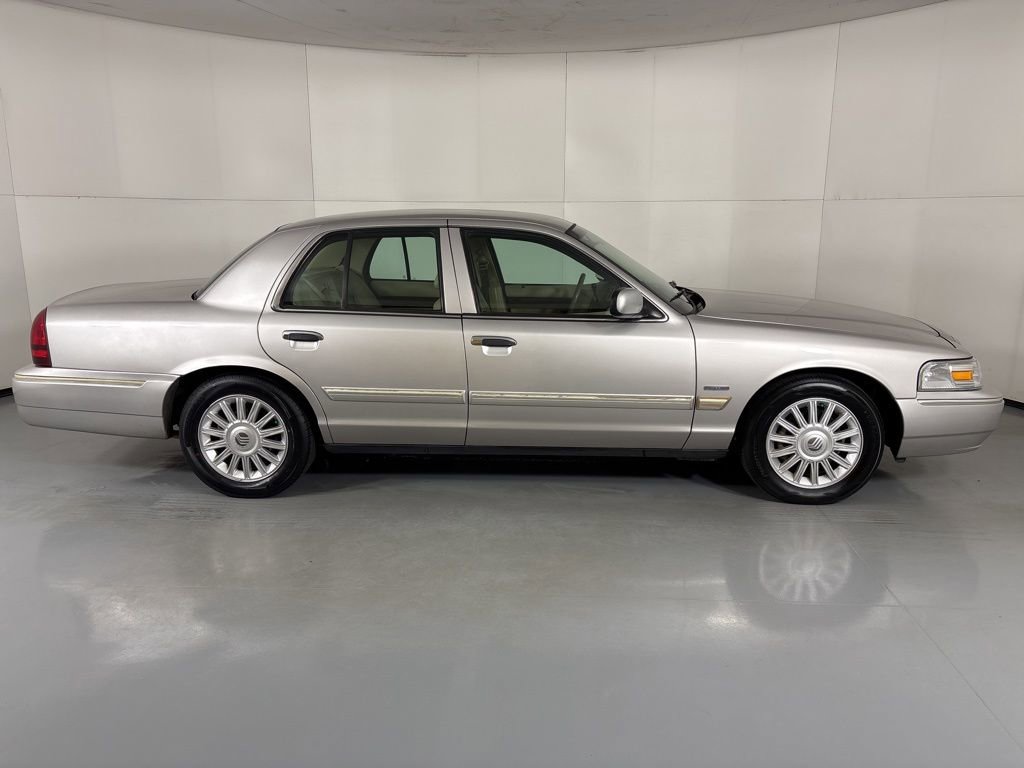 Used 2010 Mercury Grand Marquis LS image 9