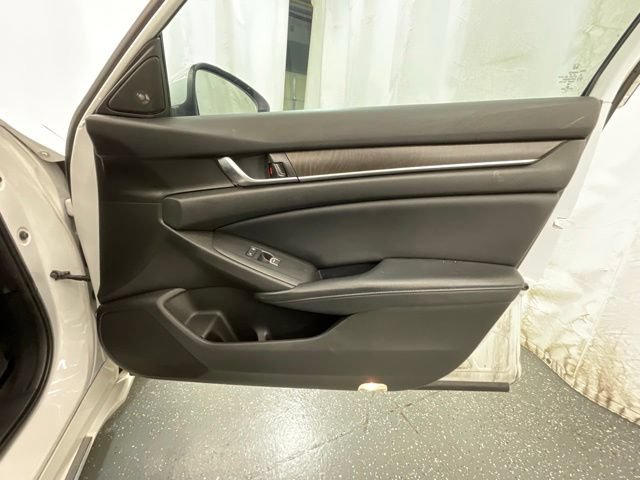 Used 2018 Honda Accord EX-L image 22