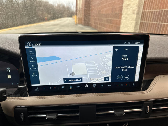 Used 2023 Lincoln Corsair Reserve w/ Equipment Group 201A image 21