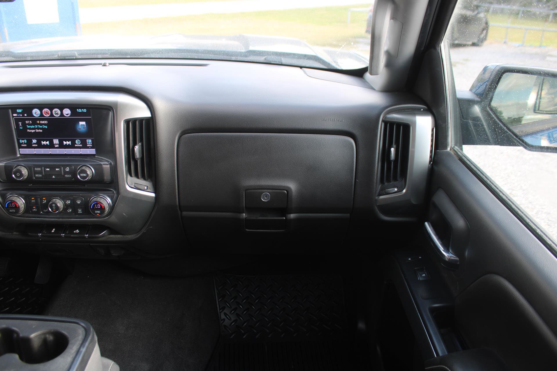 Used 2019 Chevrolet Silverado 1500 LT w/ All Star Edition image 14