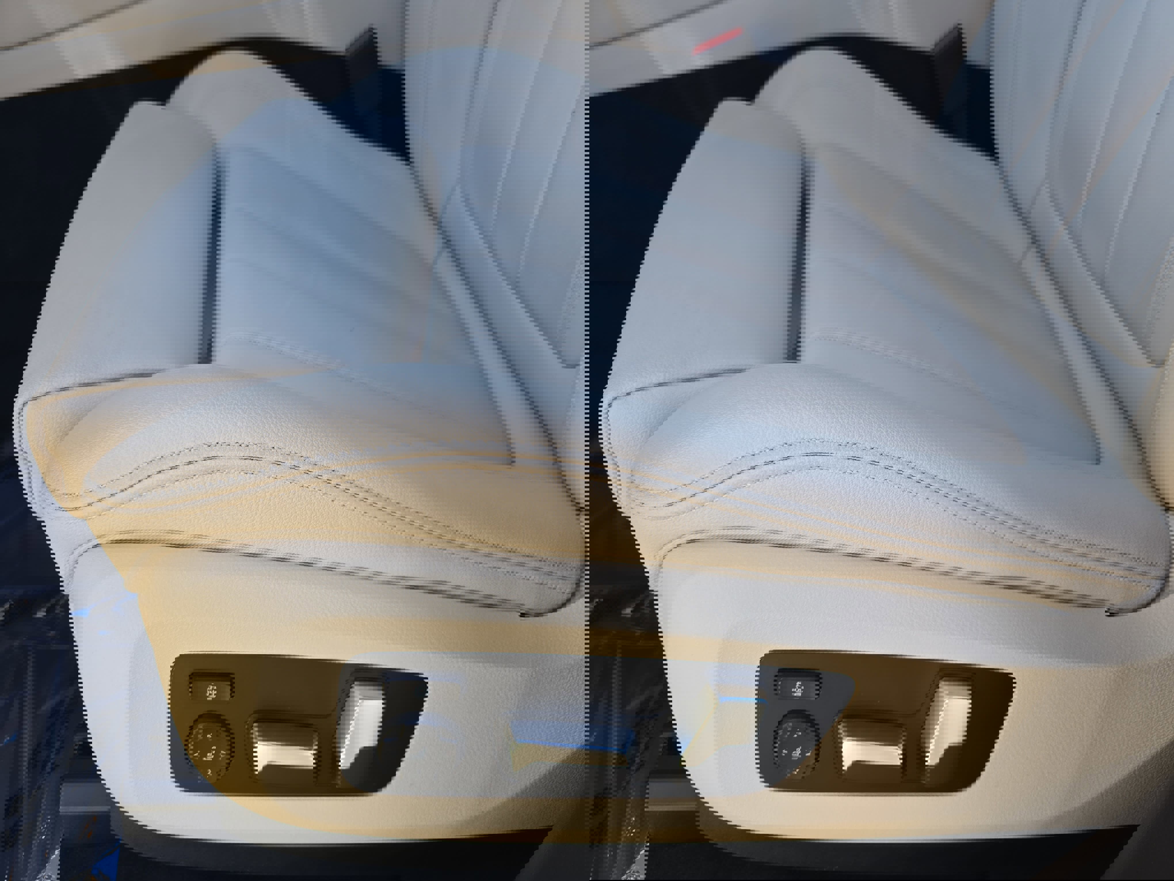 Used 2020 BMW X5 xDrive40i w/ Premium Package image 30