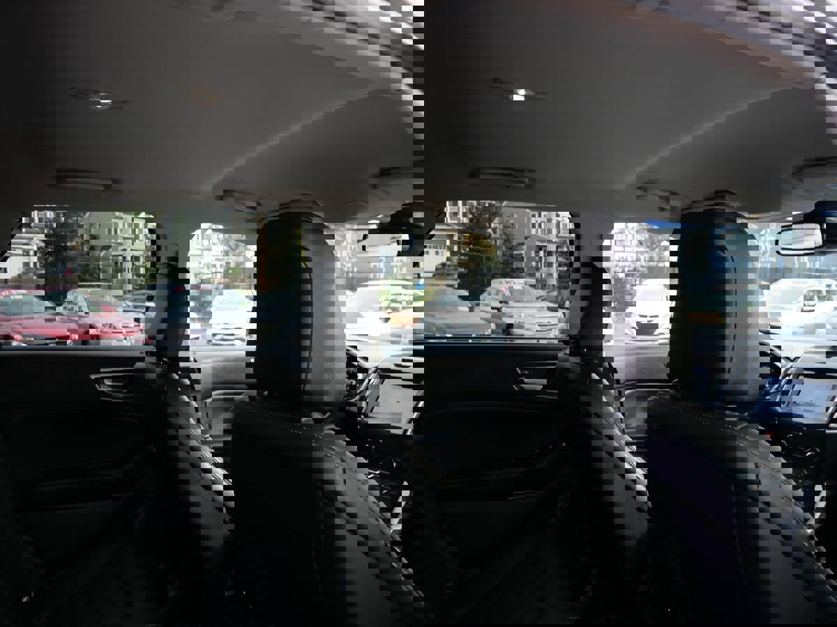 Used 2020 Ford Edge SEL w/ Convenience Package image 24