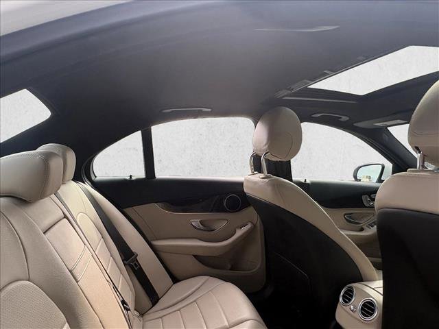 Used 2018 Mercedes-Benz C 300 Sedan image 23