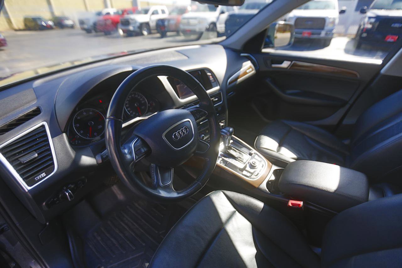 Used 2017 Audi Q5 2.0T Premium w/ Audi MMI Navigation Plus image 4