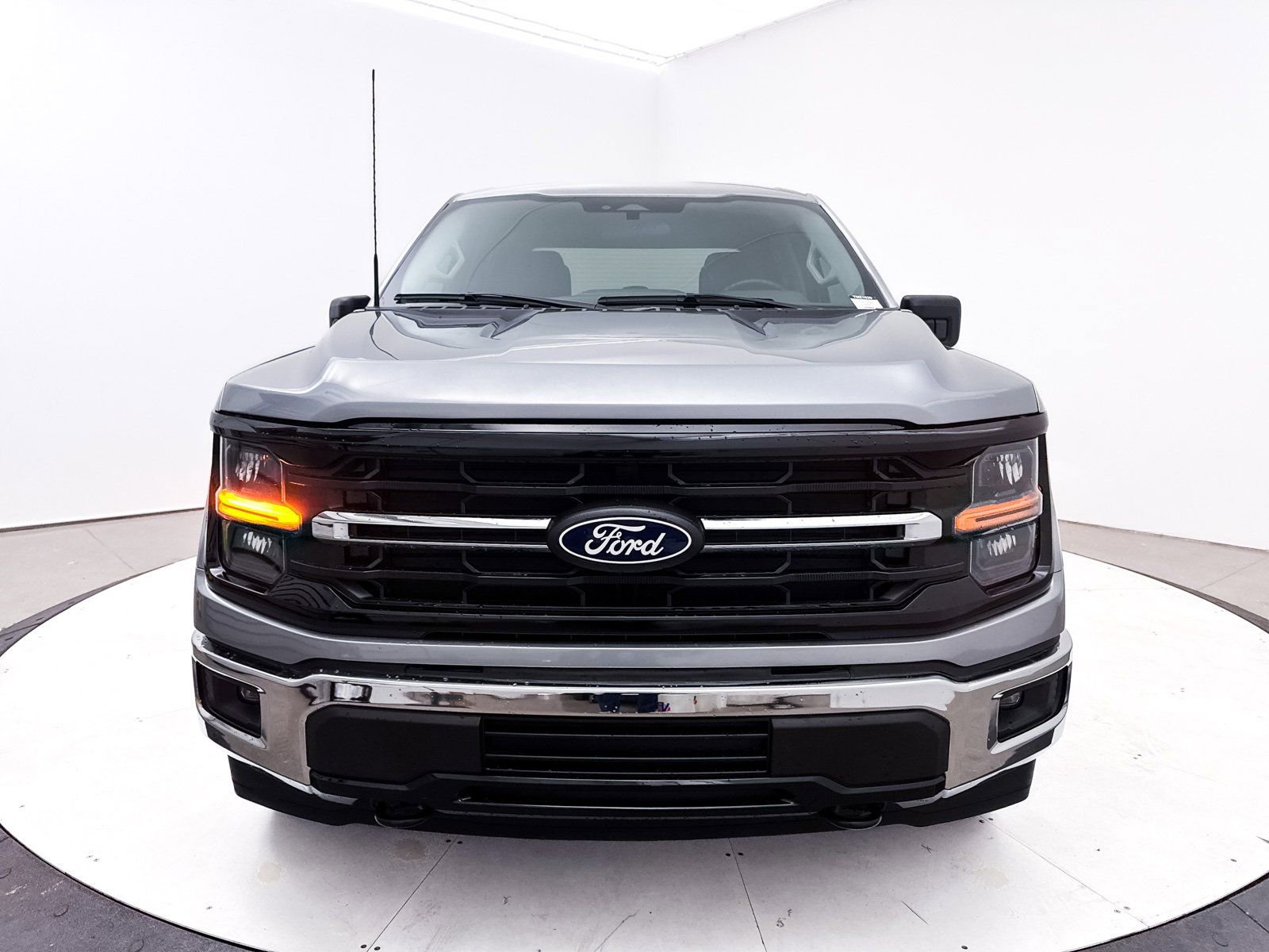 Used 2025 Ford F150 XLT w/ Equipment Group 301A Standard image 13