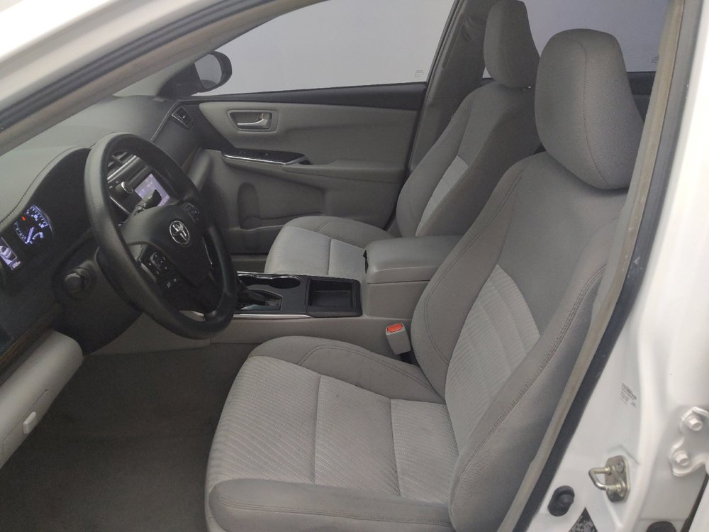 Used 2016 Toyota Camry LE FWD image 17