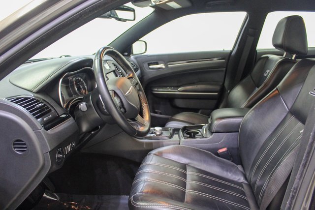 Used 2021 Chrysler 300 S image 9