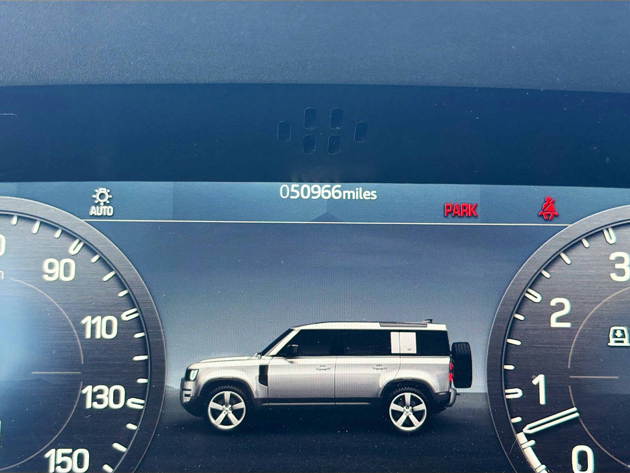 Used 2022 Land Rover Defender 110 SE image 41