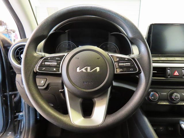 Used 2023 Kia Forte LXS FWD image 8