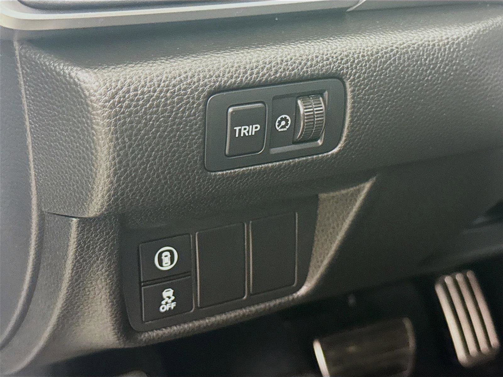 Used 2022 Honda Accord Sport image 6