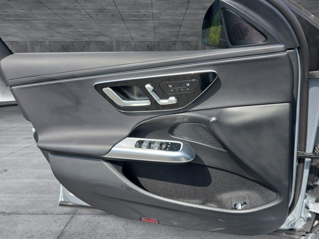 Used 2025 Mercedes-Benz E 450 4MATIC Sedan image 25