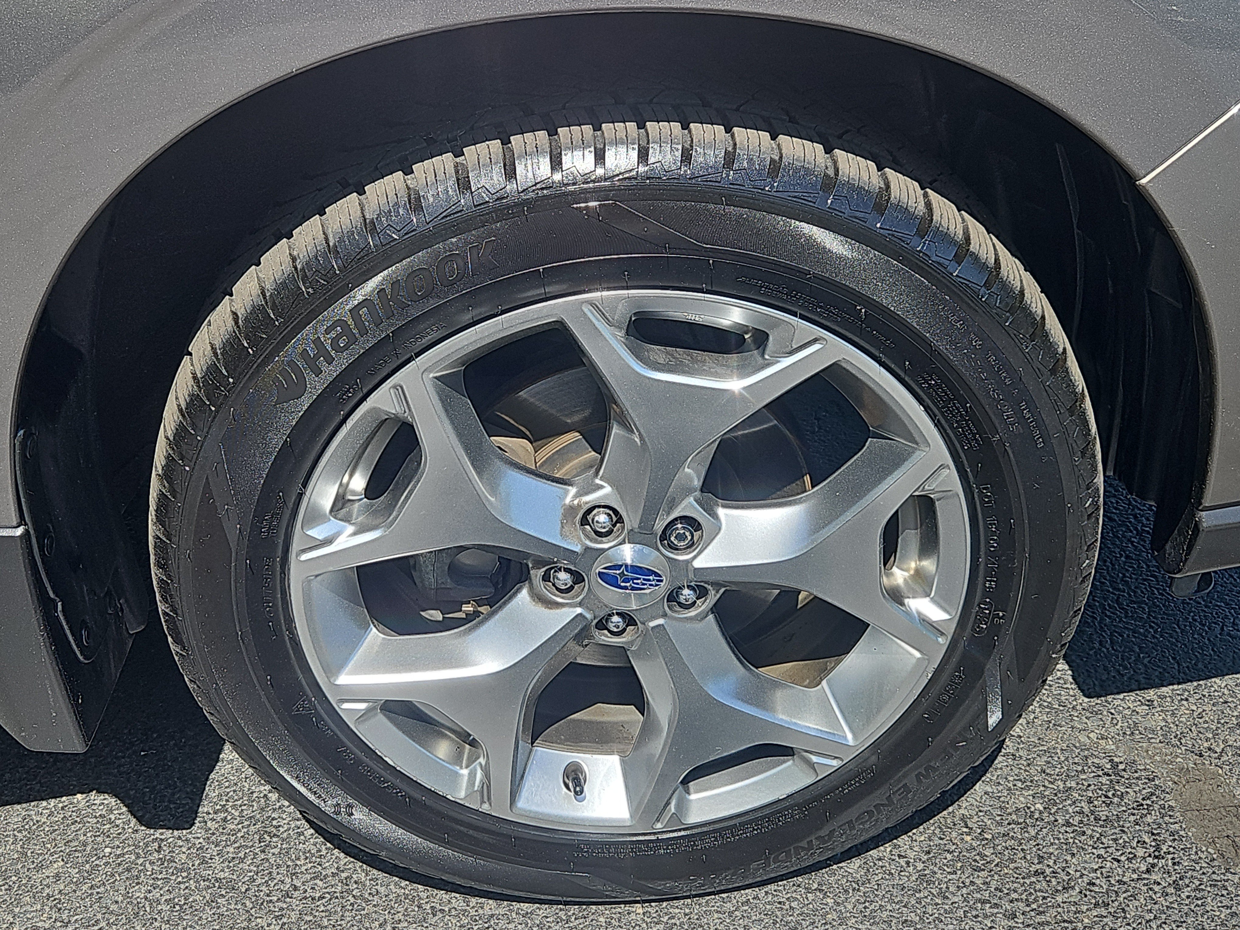 Used 2018 Subaru Forester 2.5i Touring AWD/4WD image 32
