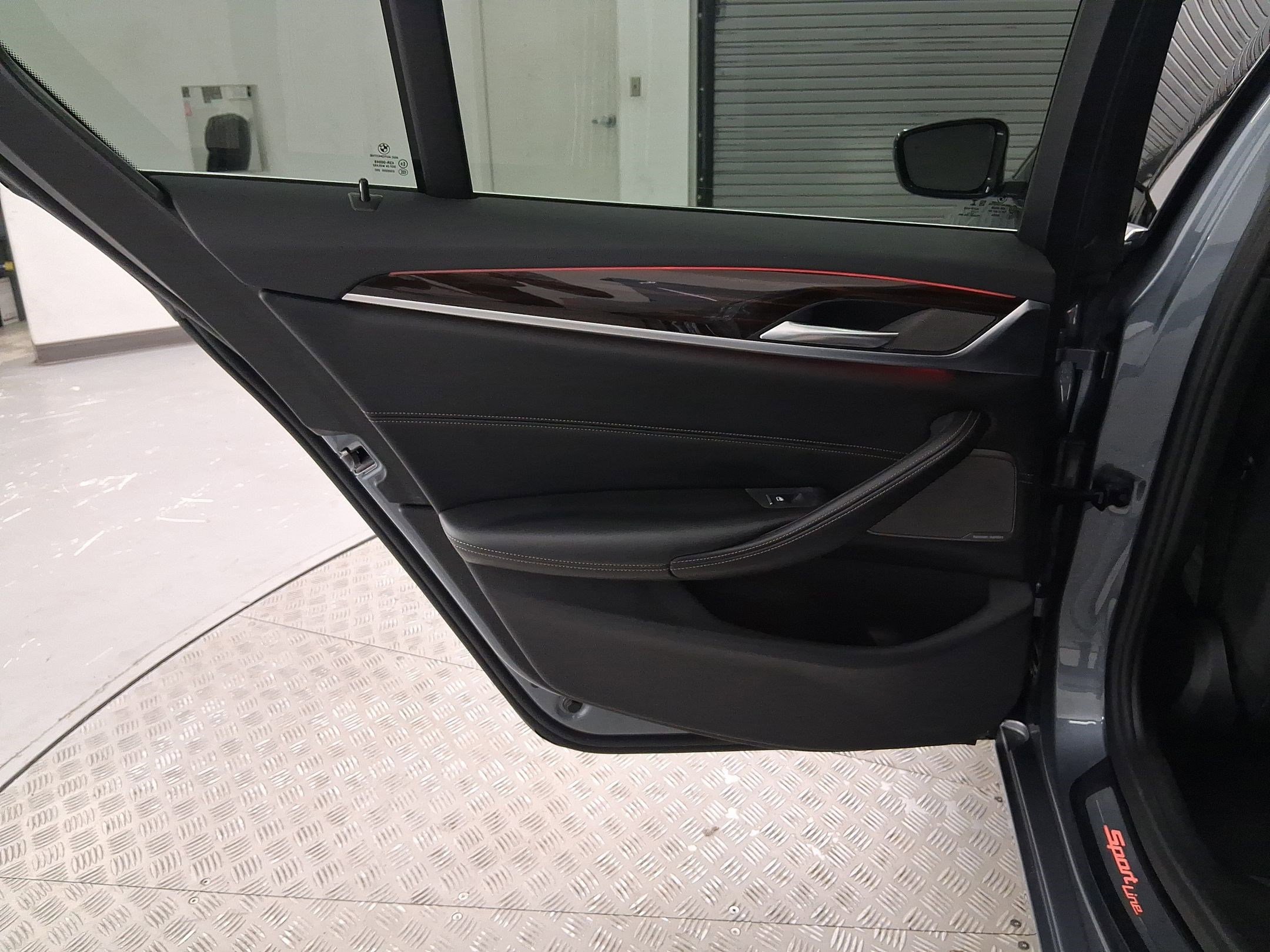 Used 2017 BMW 540i image 28