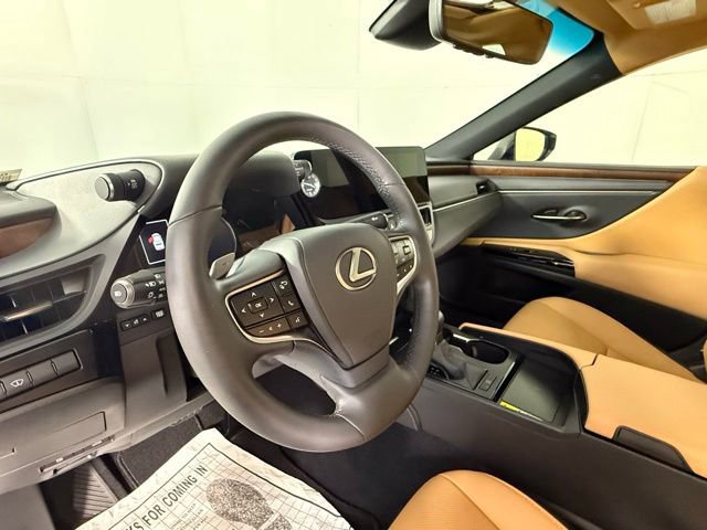 Used 2024 Lexus ES 350 w/ Premium Package FWD image 16
