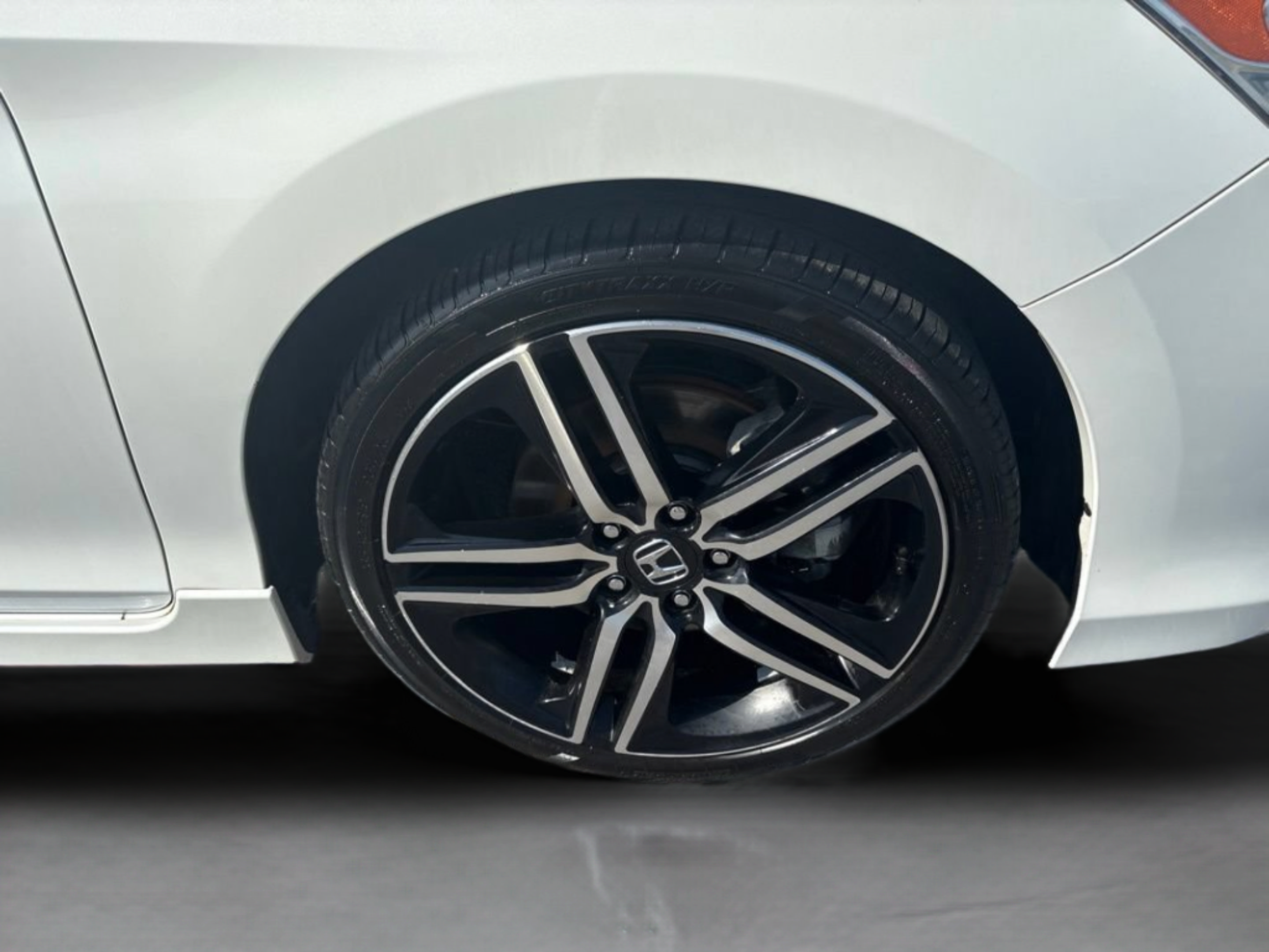 Used 2017 Honda Accord Sport Special Edition image 34