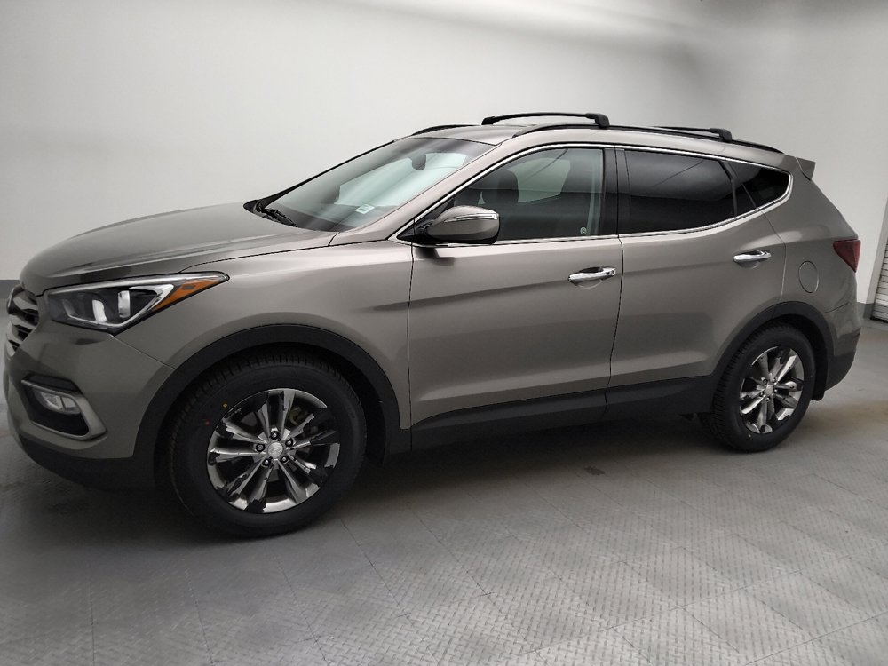 Used 2017 Hyundai Santa Fe Sport 2.0T image 2
