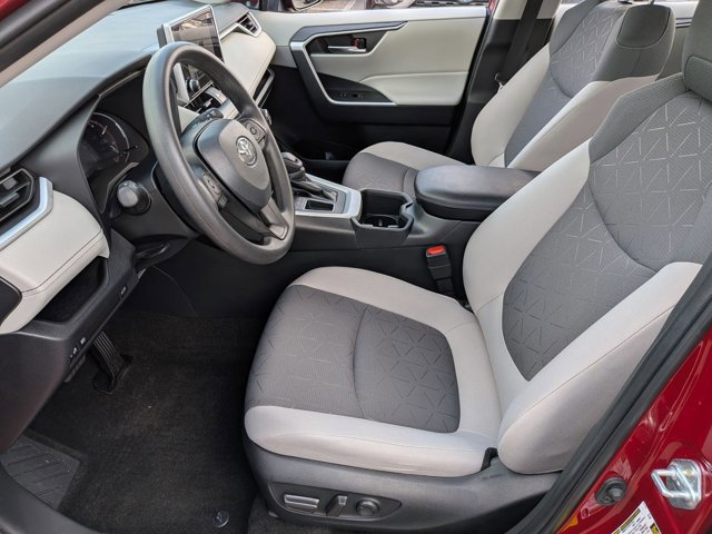 Used 2024 Toyota RAV4 XLE w/ Convenience Package image 17