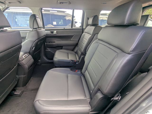 New 2027 Hyundai Santa Fe Limited FWD image 17