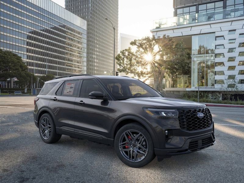 New 2026 Ford Explorer ST w/ Sun And Sound Package image 8