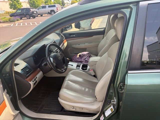 Used 2013 Subaru Outback 2.5i Limited AWD/4WD image 10