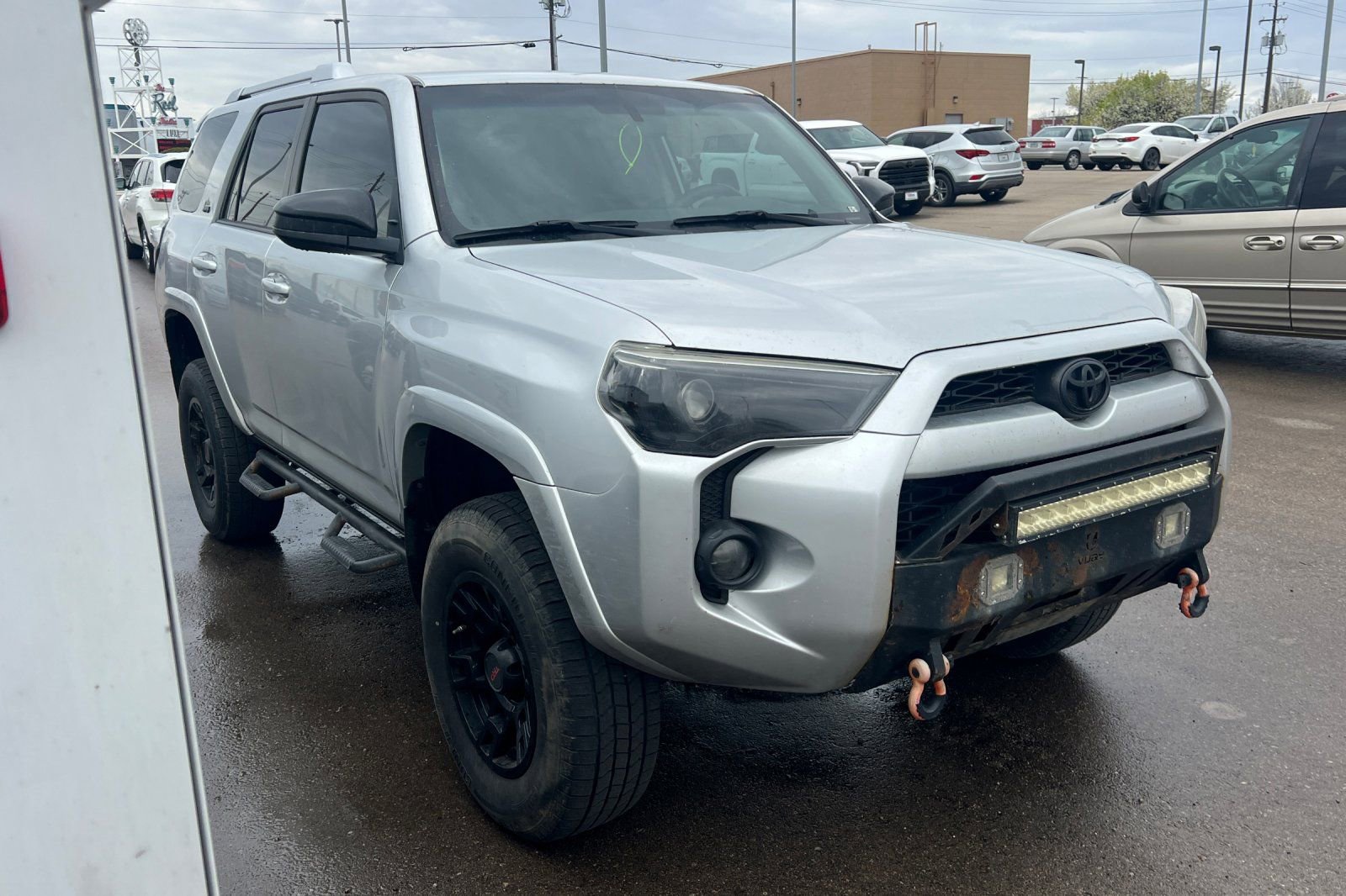 Used 2016 Toyota 4Runner SR5 image 2