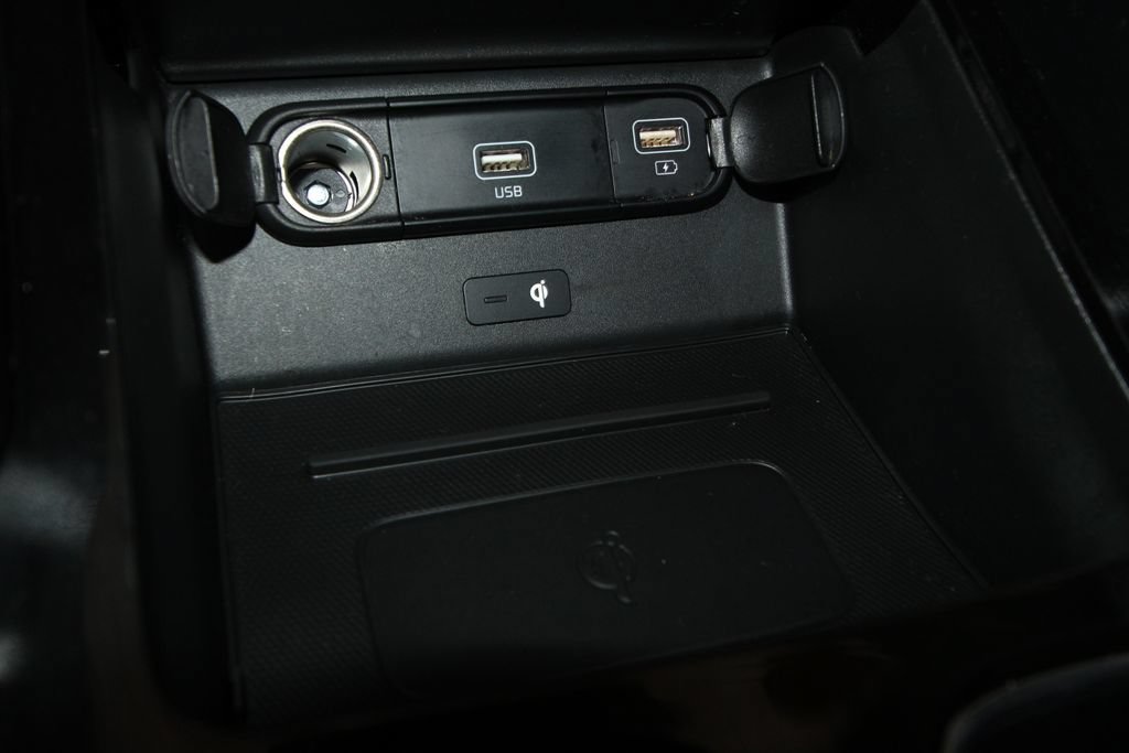 Used 2020 Kia Telluride SX w/ SX Prestige Package AWD/4WD image 19