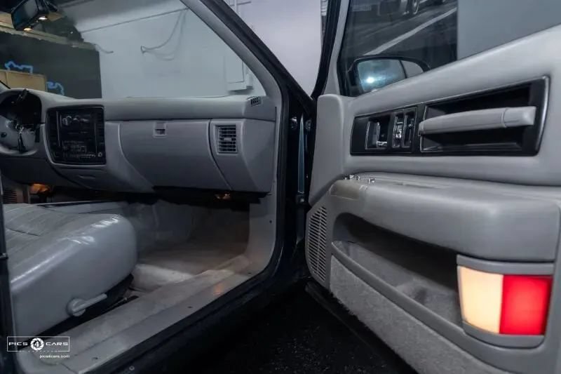 Used 1995 Chevrolet Impala SS RWD image 34