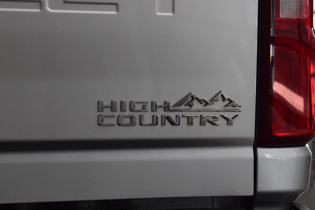 Used 2022 Chevrolet Silverado 3500 High Country w/ LPO, Hitch Package AWD/4WD image 27