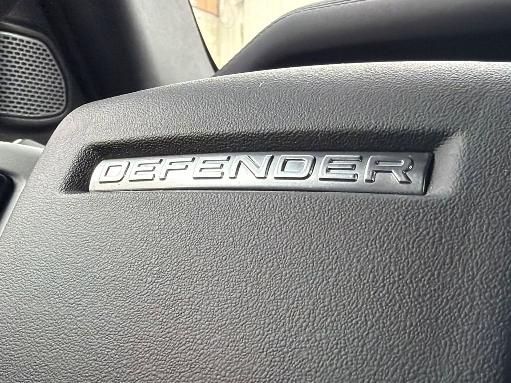 Used 2023 Land Rover Defender 110 S image 23