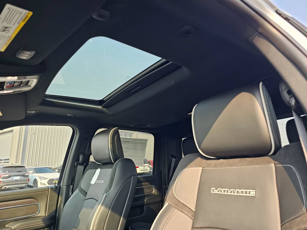 New 2026 RAM 2500 Laramie AWD/4WD image 28