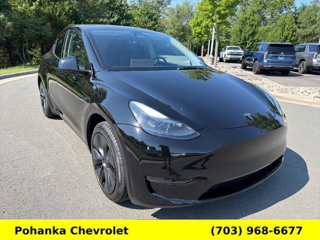 Used 2025 Tesla Model Y Long Range RWD image 9
