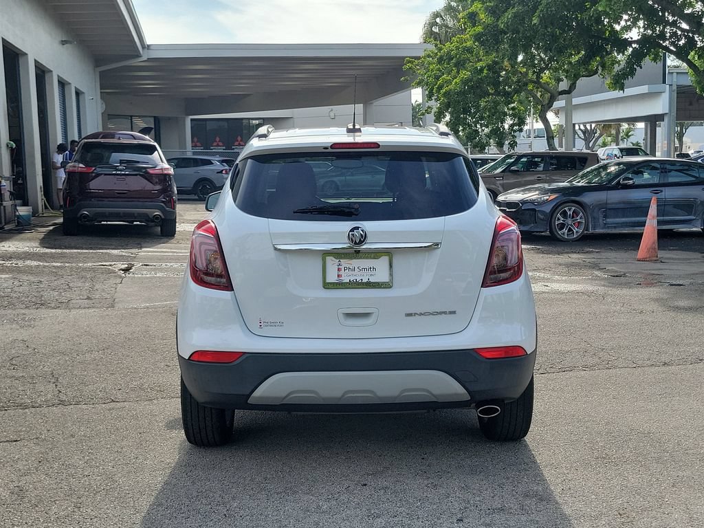 Used 2020 Buick Encore Preferred FWD image 5