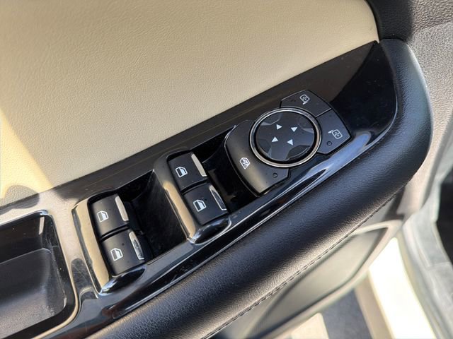 Used 2018 Ford Edge SEL w/ Equipment Group 201A image 17