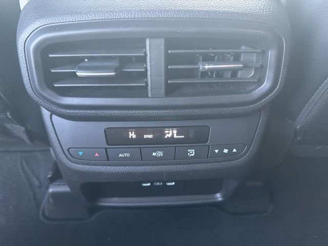 Used 2025 Honda Pilot Touring image 14
