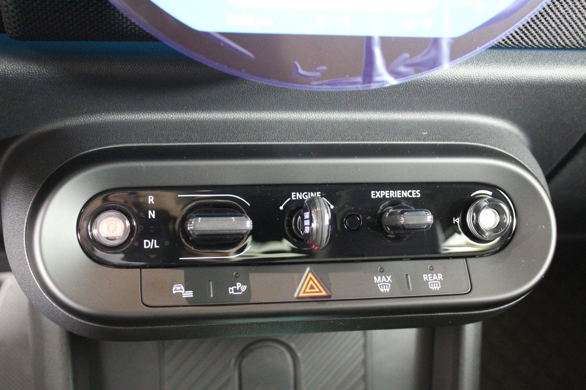 Used 2026 MINI Cooper 4-Door Hardtop FWD image 16