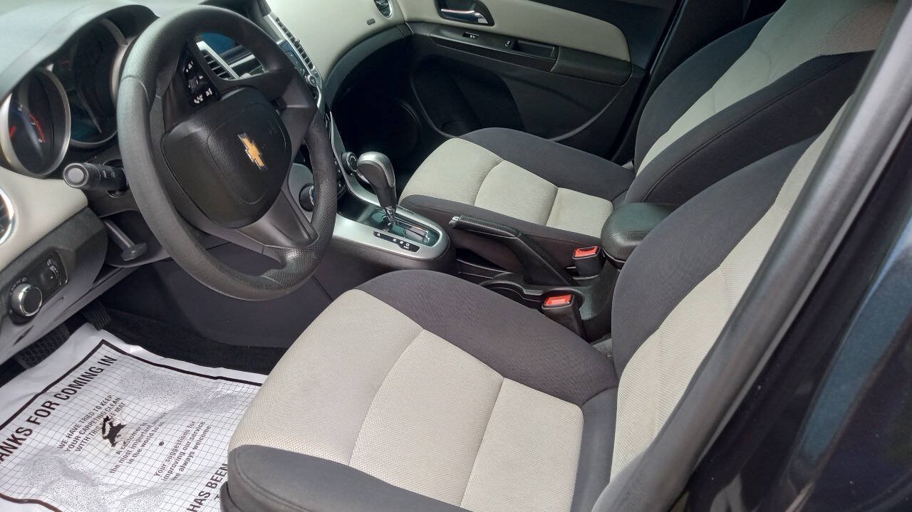 Used 2016 Chevrolet Cruze LS FWD image 16