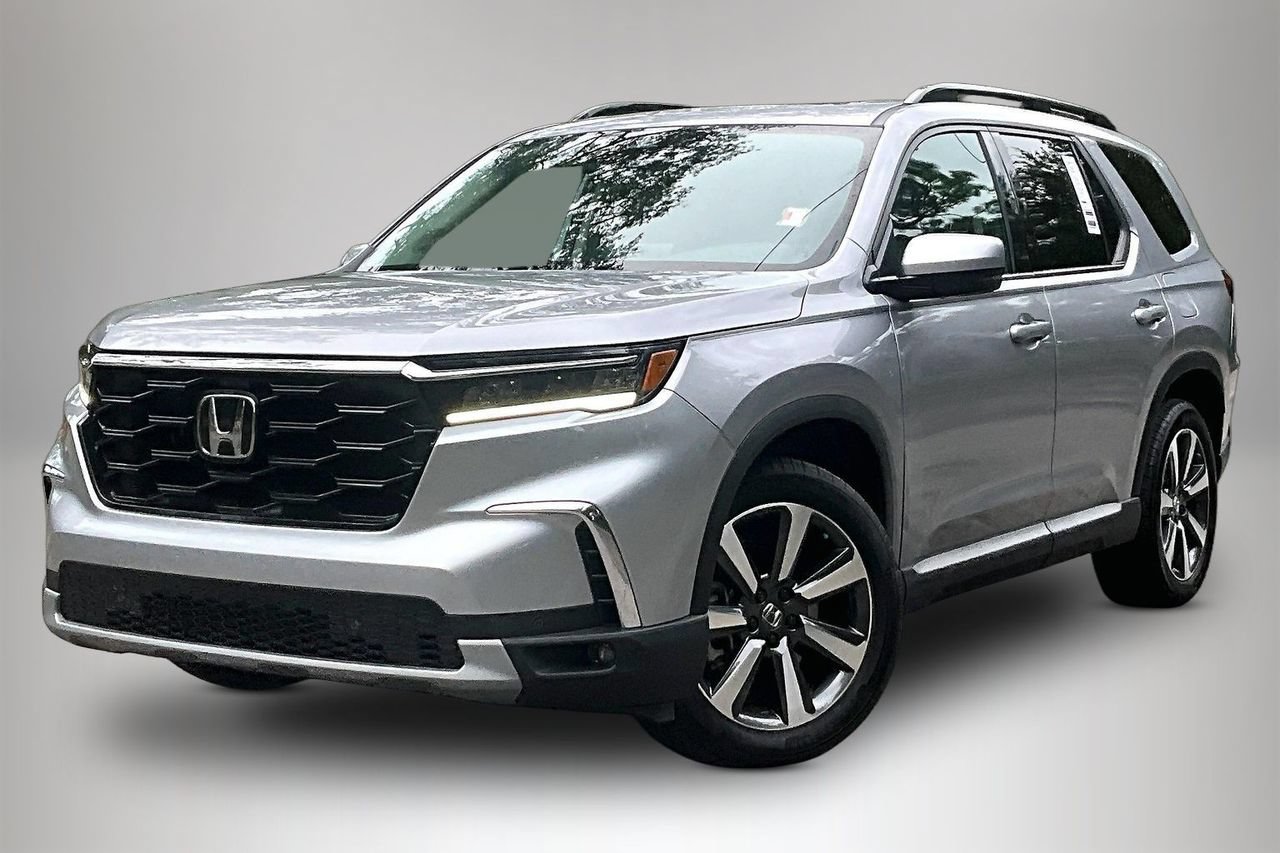 Used 2025 Honda Pilot Touring