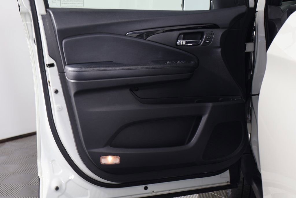 Used 2019 Honda Passport Touring image 12