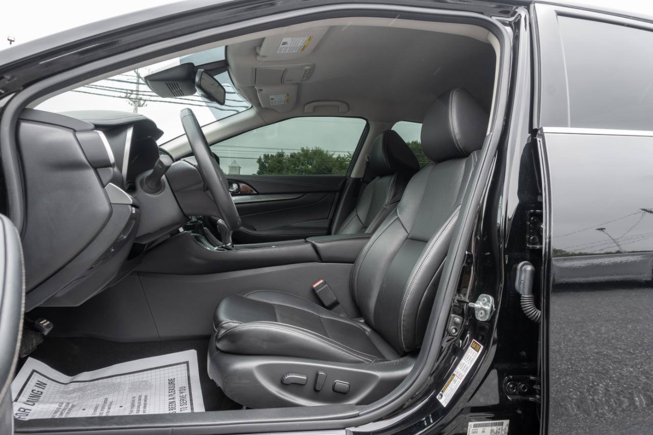 Used 2022 Nissan Maxima SV w/ Floor Mat Group FWD image 15
