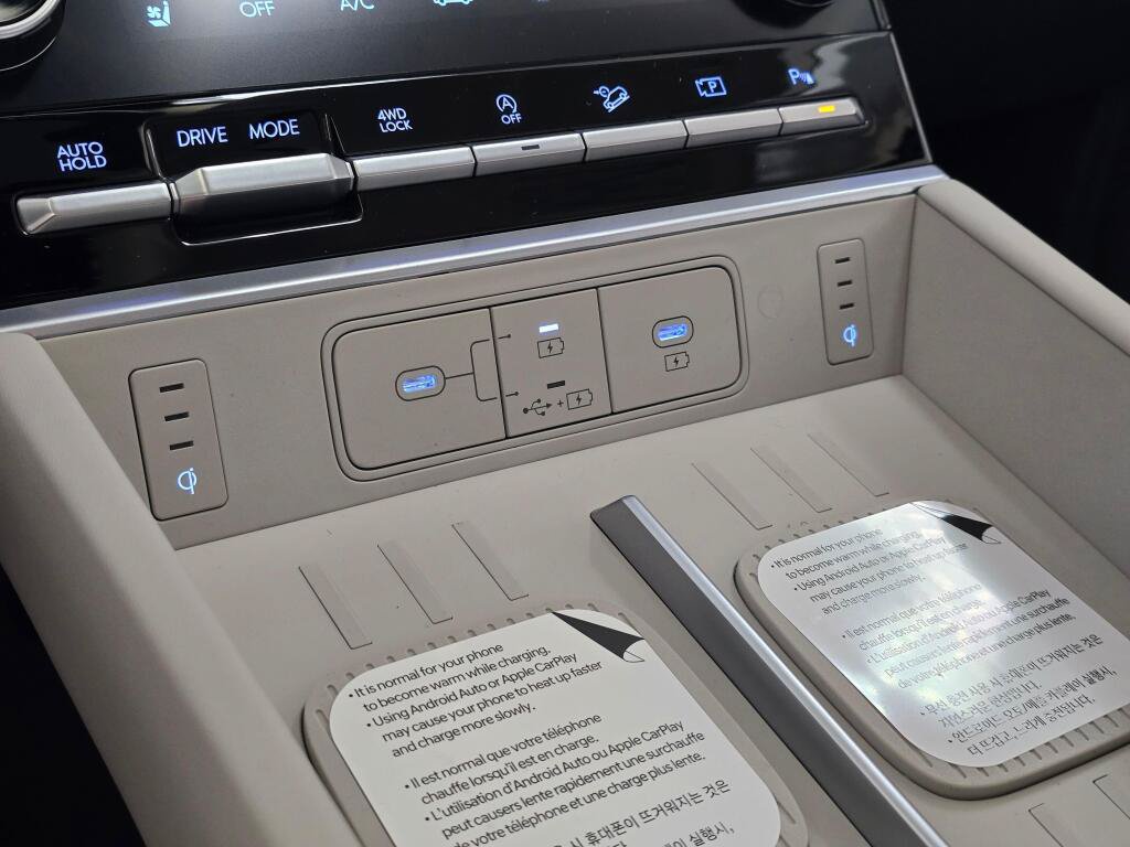 New 2026 Hyundai Santa Fe Calligraphy AWD/4WD image 29