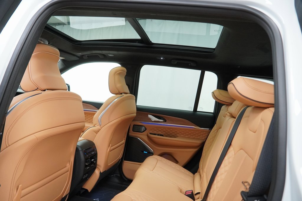 New 2025 Jeep Grand Cherokee Summit image 18