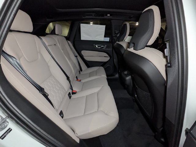 New 2026 Volvo XC60 B5 Plus w/ Protection Package Premier AWD/4WD image 28