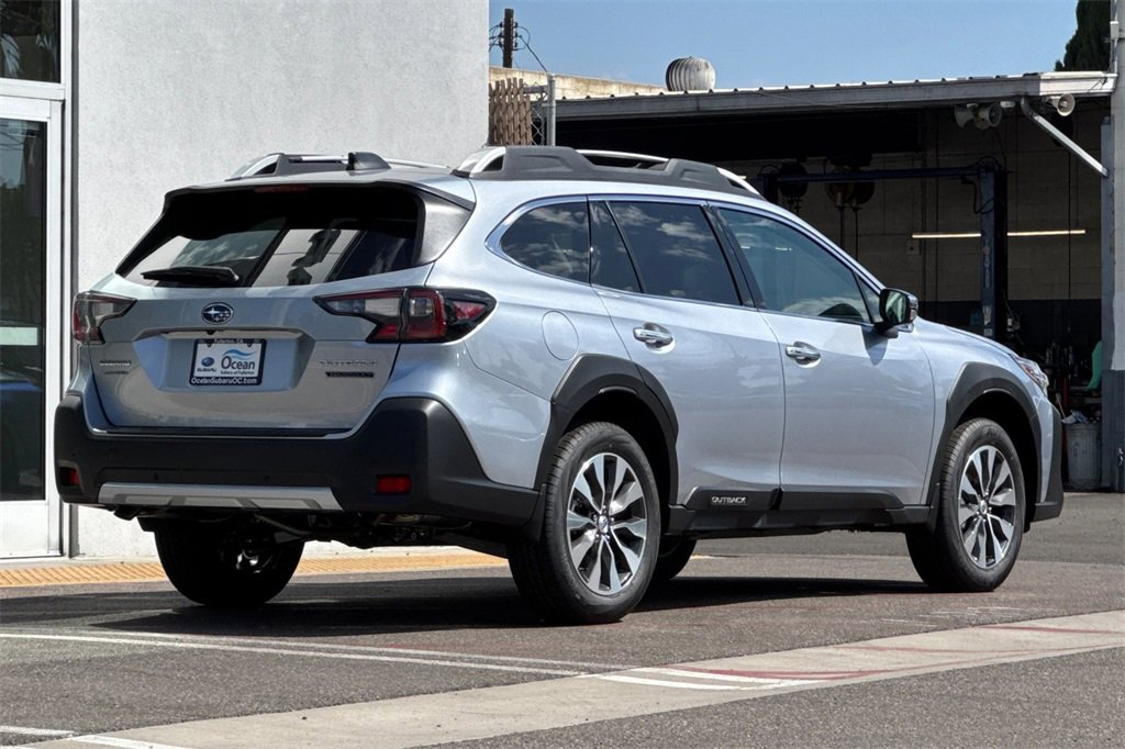 New 2025 Subaru Outback Touring XT image 5
