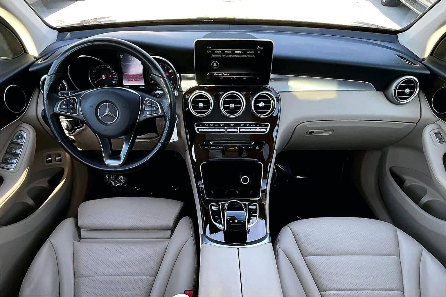 Used 2019 Mercedes-Benz GLC 350e 4MATIC image 16